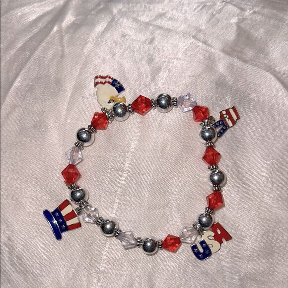 Red, White, Blue & Silver Patriotic Charm Stretch Beaded Bracelet - Picture 1 of 7